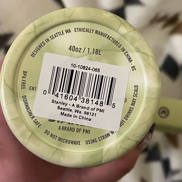 Stanley 40 oz Stainless Steel H2.0 FlowState Quencher Tumbler in Citron Tie Dye - Picture 9 of 11